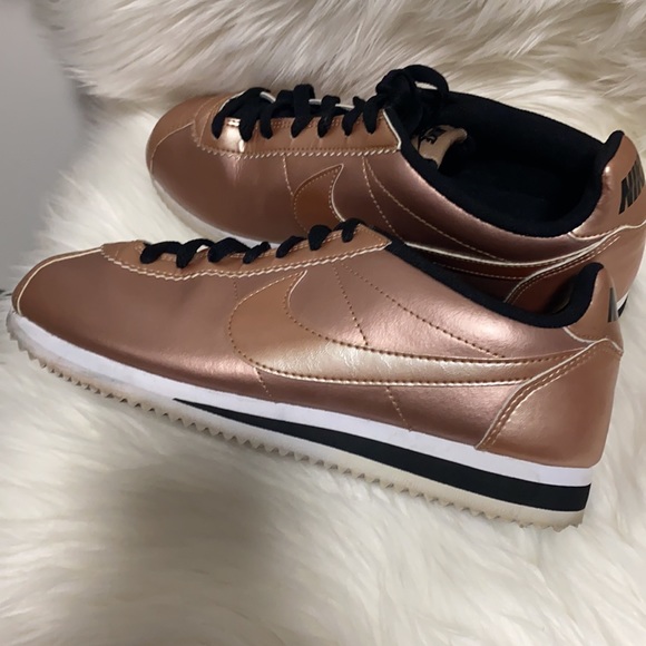 Nike rose gold cortez sneakers - Picture 9 of 10